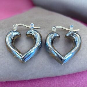 Silver Tone Puffy Heart Pierced Earrings Love Whimsy Romantic Style